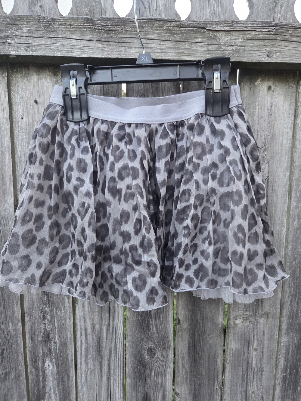 Cherokee Gray Leopard Print Tiered Mini Skirt - Unbranded